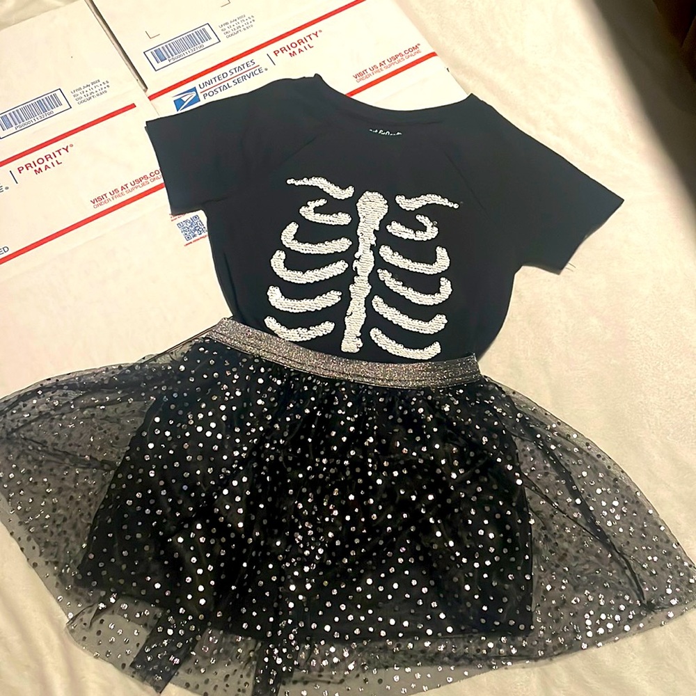 Girls Halloween tutu & sequin skeleton shirt. Reversible sequins 6x skirt 7 top